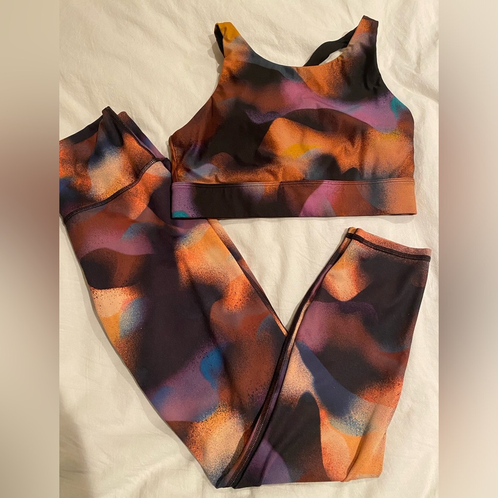 Fabletics women’s size extra small XS leggings and sports bra/tank